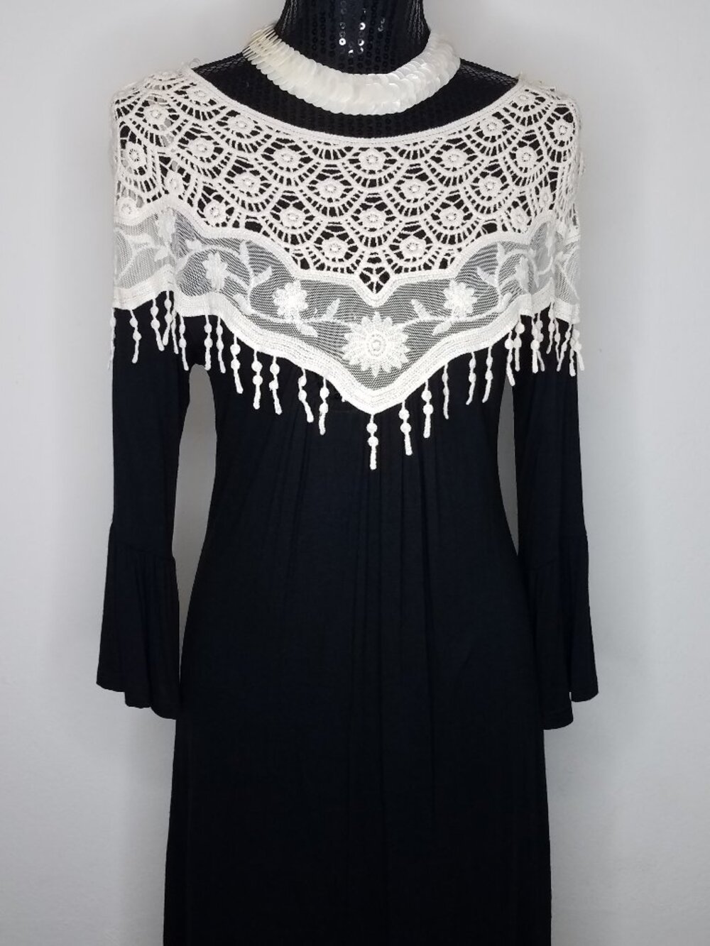 So Sage Black Dress Cream Lace Yoke Small
